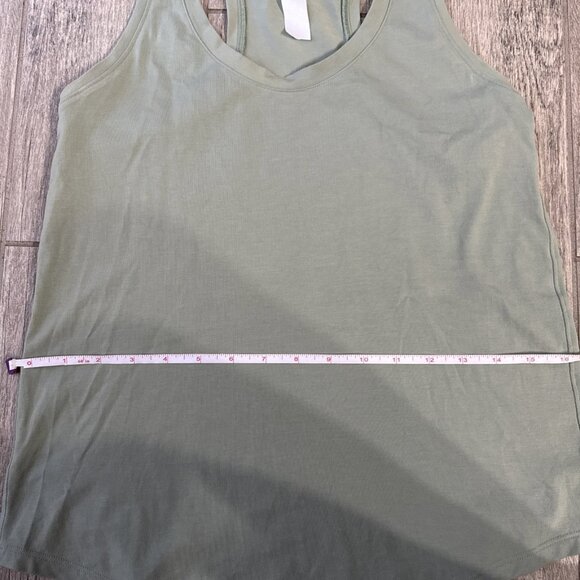 Womens LuluLemon Racerback tank top - size 4 - Mint green - Picture 4 of 6